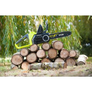 Ryobi OCS 1830 posée