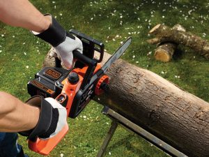 Tronçonneuse à batterie Black et Decker GKC 1825 L20